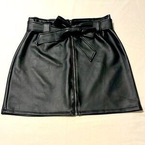 Black Belted Bow Zipper Faux Leather Mini Pencil Skirt- Size L